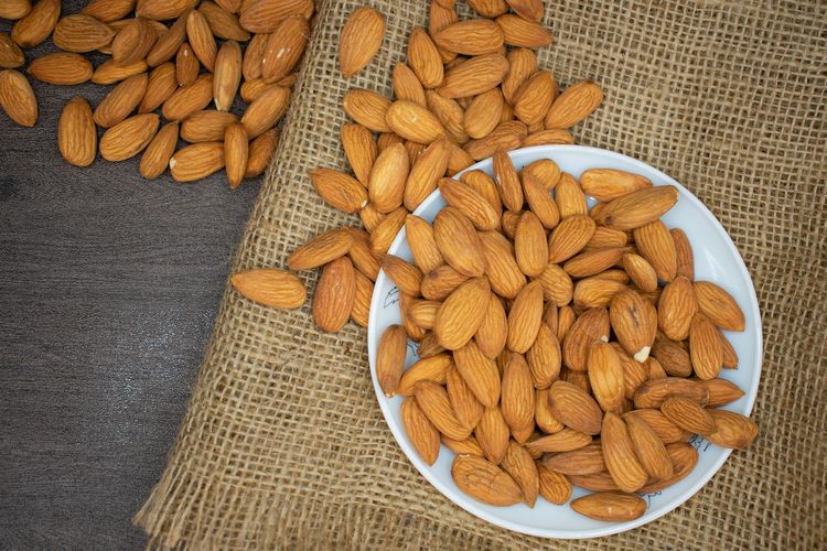 Kacang Almond Yang Memiliki Banyak Manfaat Di Dalamnya