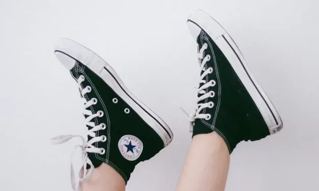 Merek Sepatu Converse Yang Menjadi Trend Anak Muda