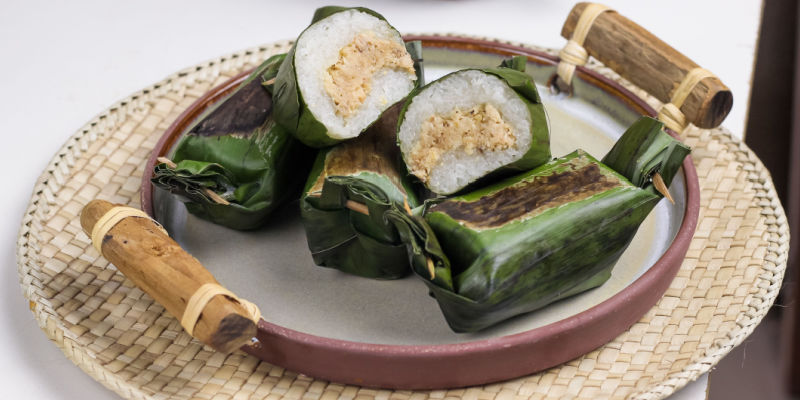 Makanan Dari Ketan Yaitu Lemper Yang Memiliki Isian