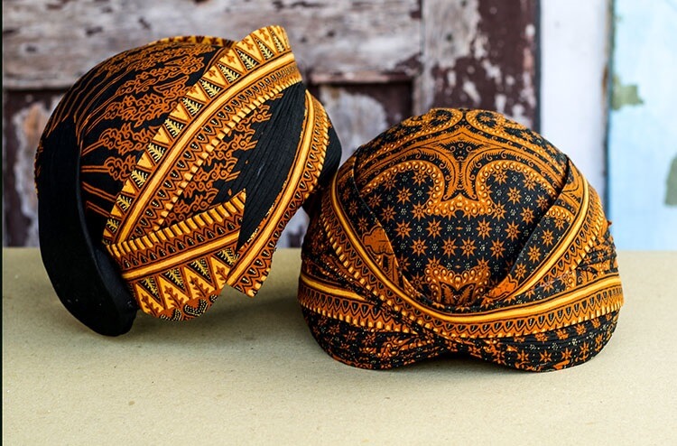 Penutup Bagian Kepala Yang Tradisional Dari Jawa Blangkon
