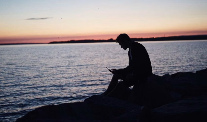 Teringat Keadaan Lalu Atau Bernostalgia Dengan Suasananya