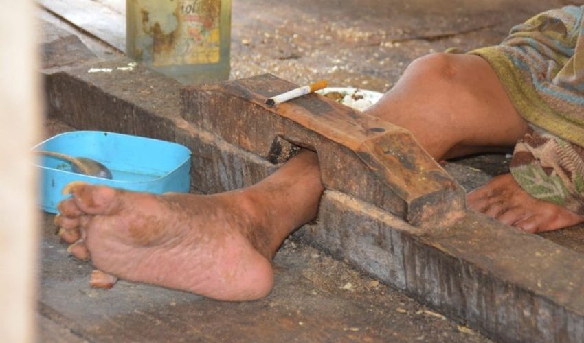 Penahanan Orang Atau Pemasungan Agar Tidak Lari