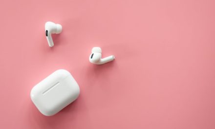 Penggunaan Sepasang TWS Pengganti Headset Kabel