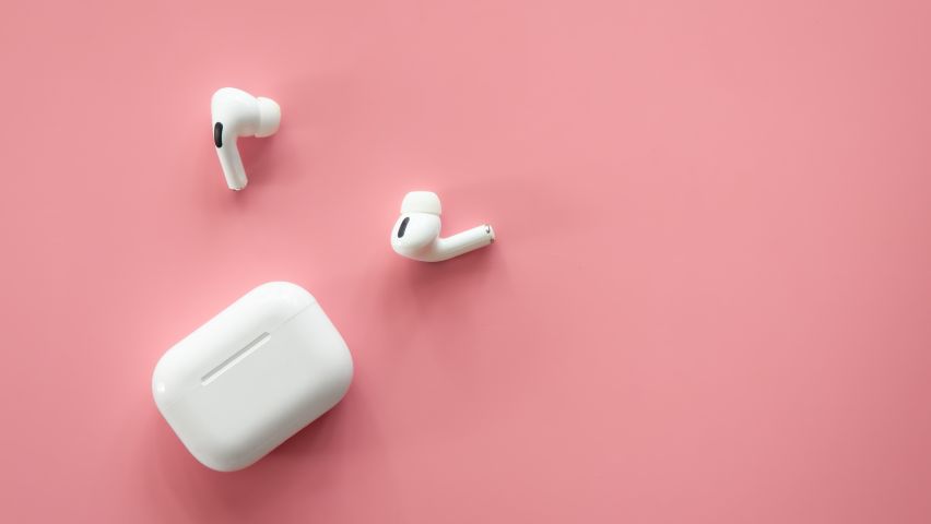 Penggunaan Sepasang TWS Pengganti Headset Kabel