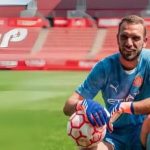 Pesepakbola Tua Pau Lopez Dengan Permainan Menarik