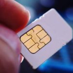 Sebuah Kartu Kecil SIM CARD Untuk Telepon Seluler