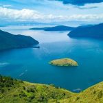 Genangan Air Danau Yang Terbentuk Secara Alami