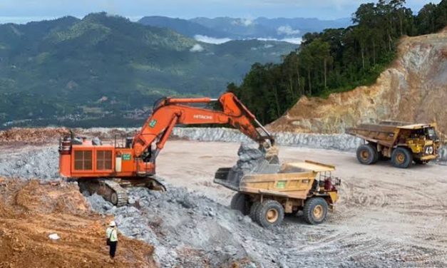 Kegiatan Hasil Pertambangan Mengambil Sumber Daya Alam Bumi