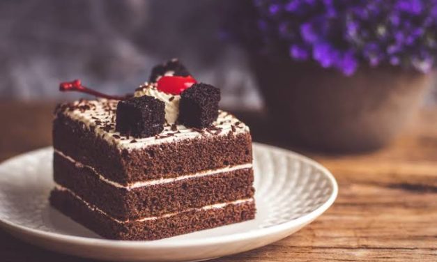Makanan Umum Kue Dengan Campuran Beberapa Bahan