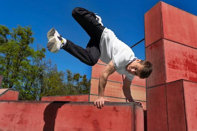 Aktivitas Fisik Parkour Sebagai Olahraga Unik