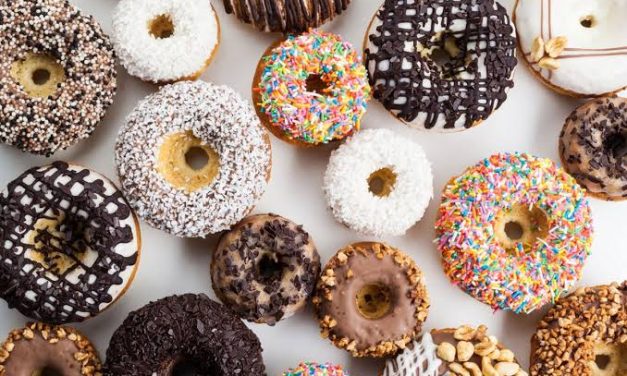 Makanan Ringan Donat Dengan Berbentuk Bulat