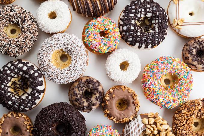 Makanan Ringan Donat Dengan Berbentuk Bulat