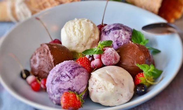 Kulineran Minuman Dingin Es Krim Dengan Banyak Varian