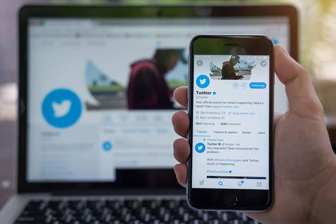 Sosial Media Twitter Dengan Penyebar Berita Terbanyak