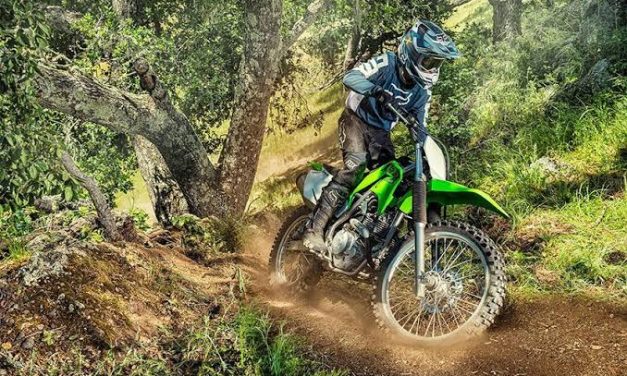 Kendaraan Kuat KLX Dengan Segala Medan