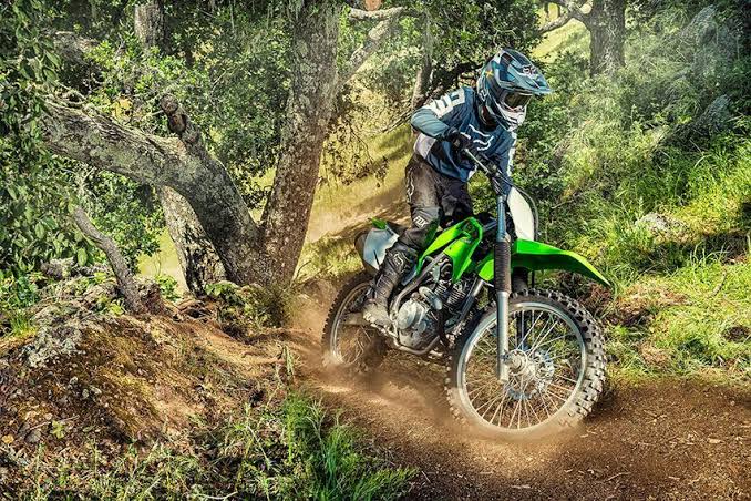 Kendaraan Kuat KLX Dengan Segala Medan