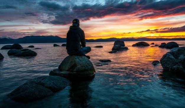 Suatu Sifat Introvert Yang Cenderung Suka Sendiri