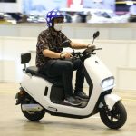 Kendaraan Kemajuan Teknologi Dengan Tenaga Listrik