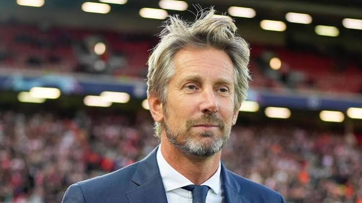 Seorang Andalan Kiper Edwin Van Der Sar Yang Hebat